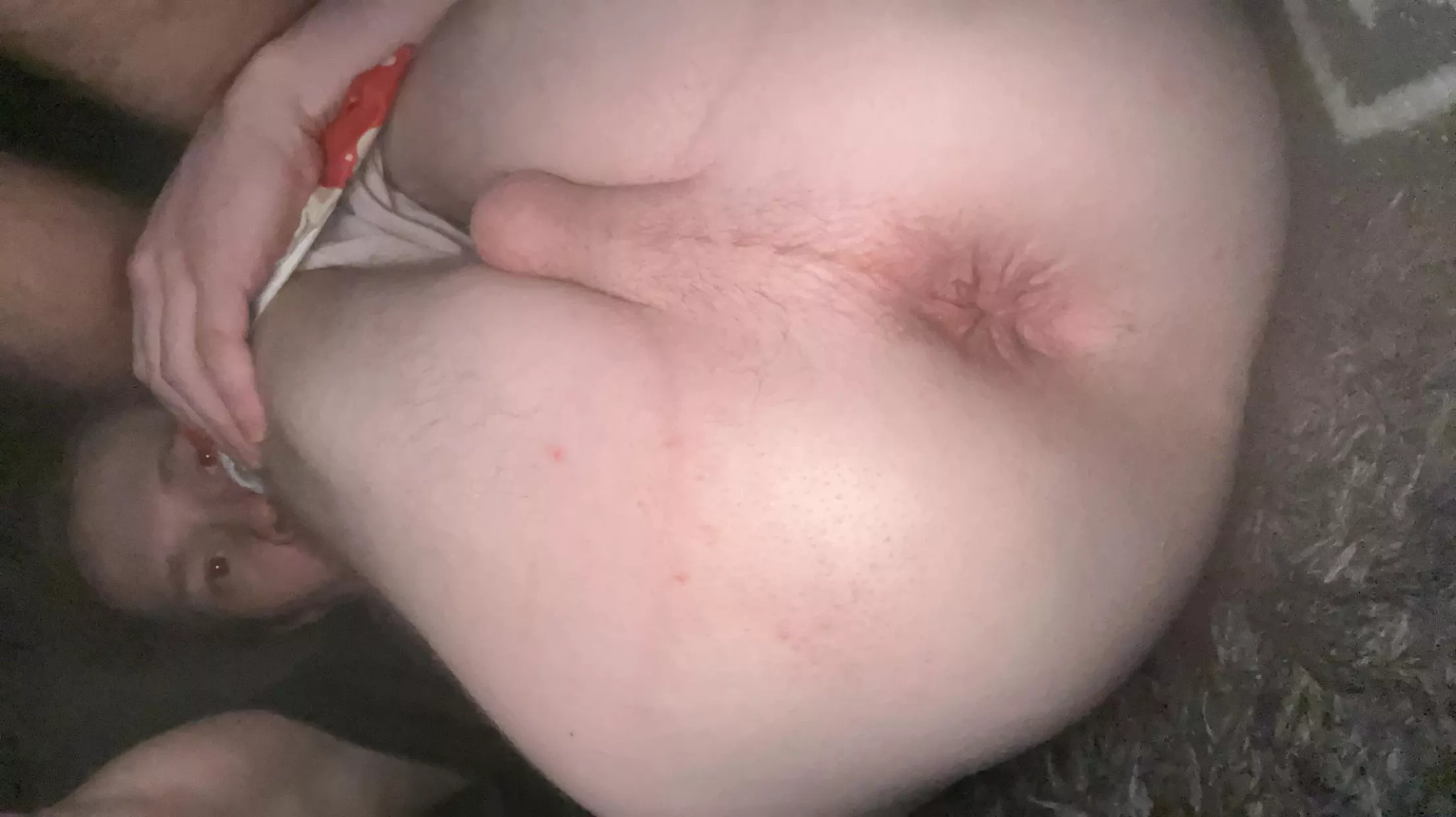 20 skinny bottom slutt hmu and make me your slut I’ll do anything you say posted by Electrical_Cream7052