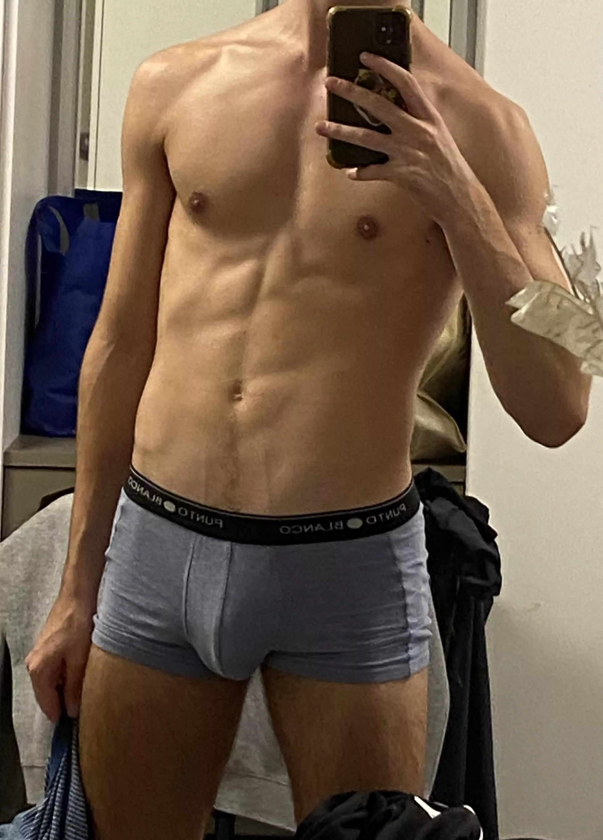 21 looking for (older) very big dicks. Snap in comments posted by Far-Adeptness-9902