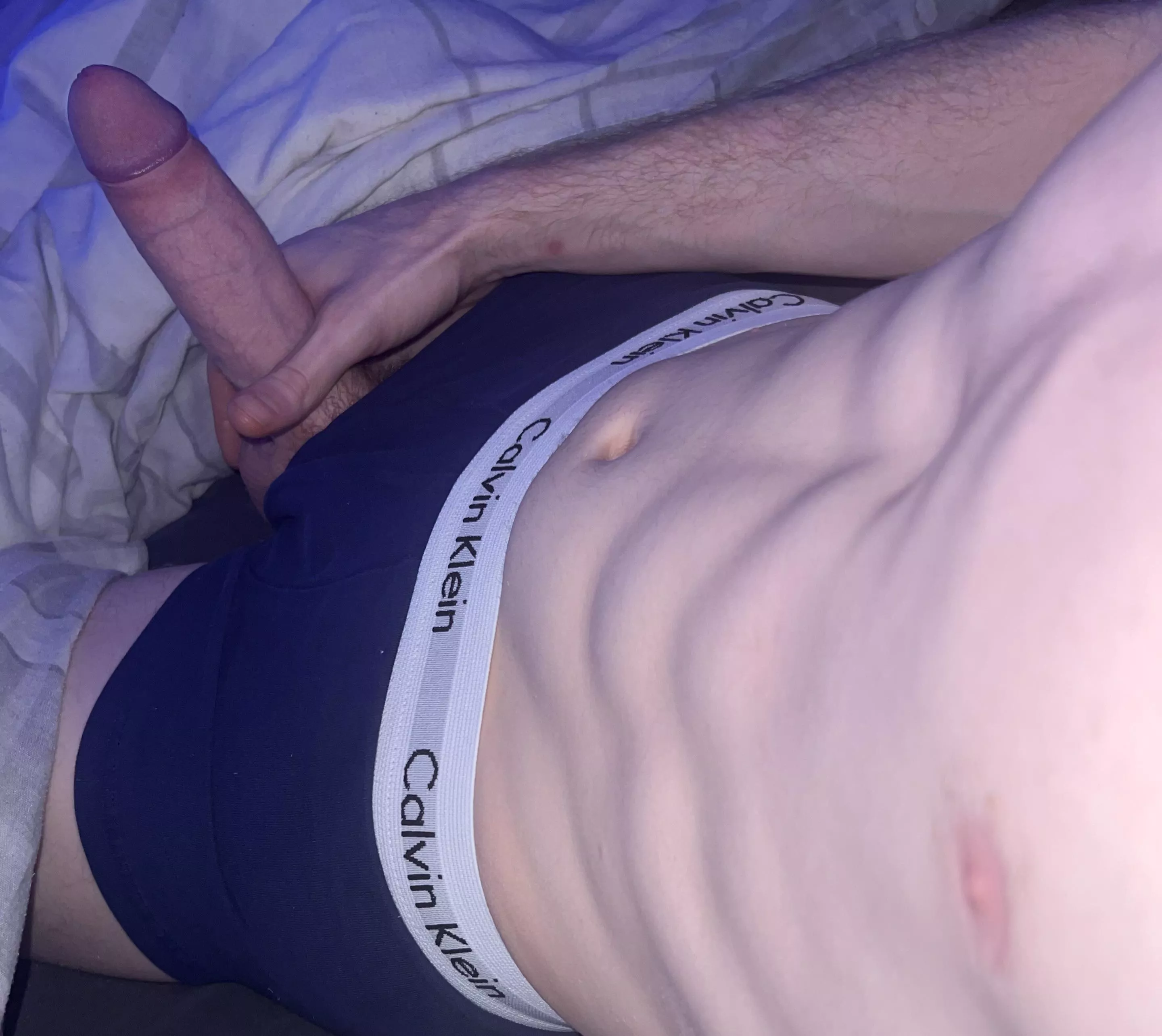 23 uk snap jamesslay200 twinks++ bottoms++ posted by Feeling_Cup9484