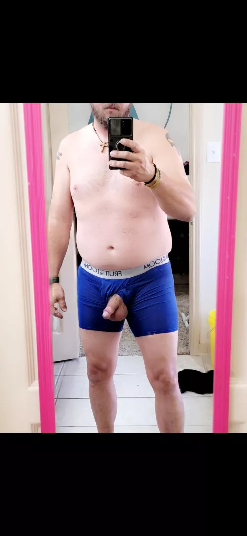 39m TX. Any ladies want to get me hard? DMs open by bam_bam_1776