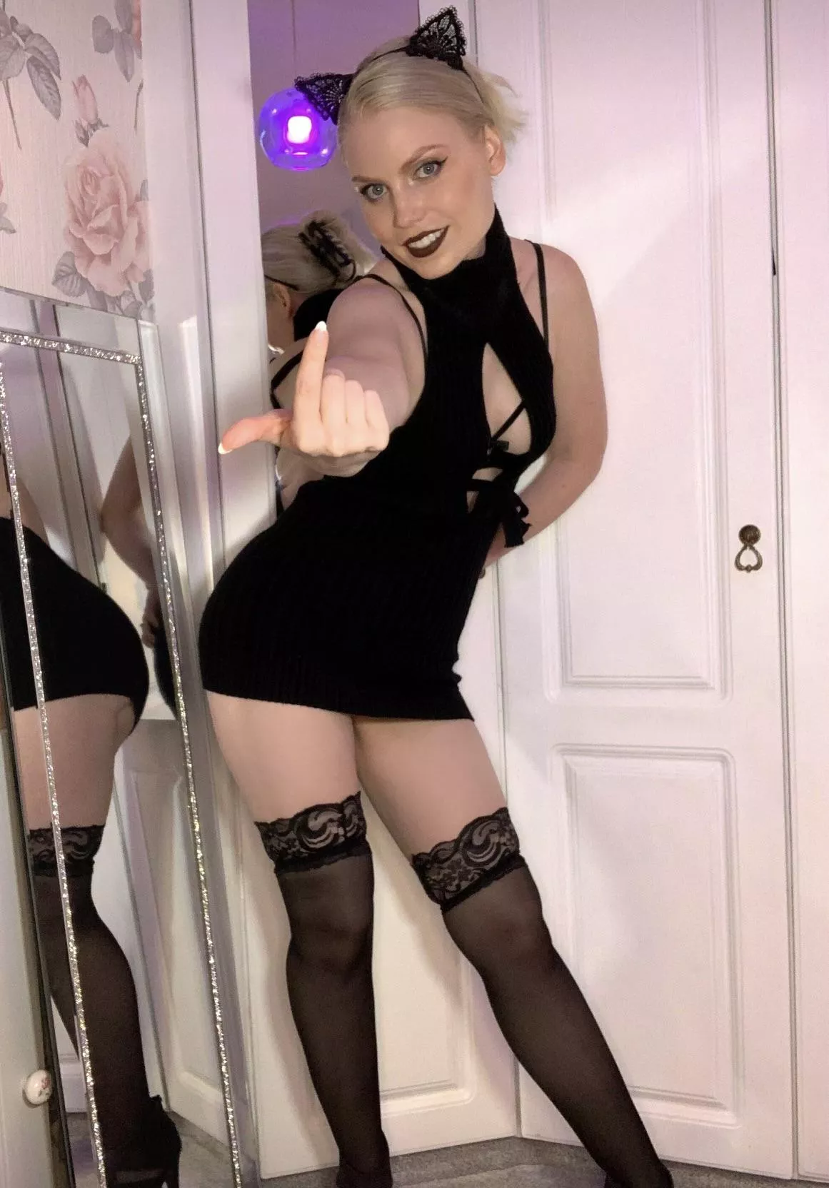 Come here you posted by ittybityprettykitty