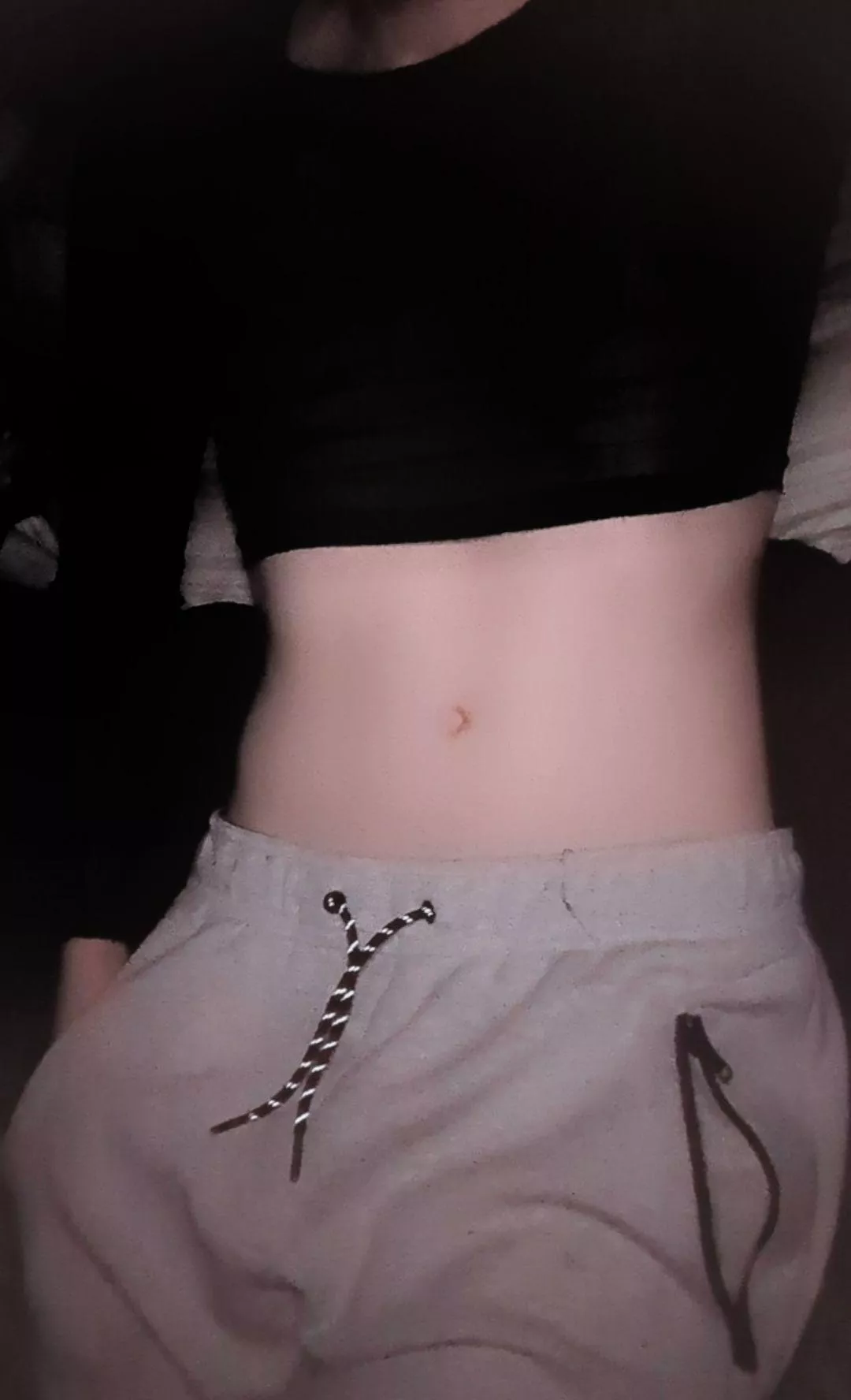 comfy crop posted by DelicateCat