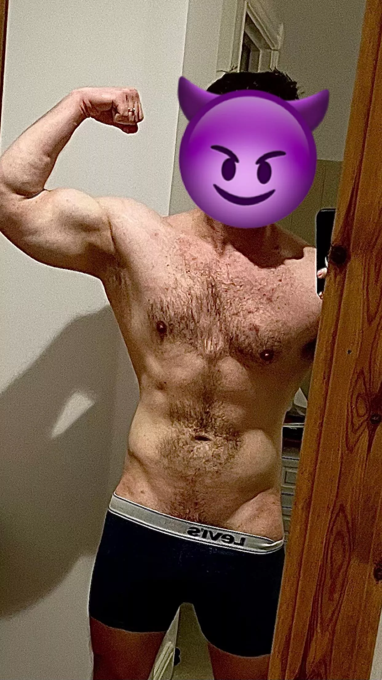 Dad bod on the grow [M] posted by Ltg93