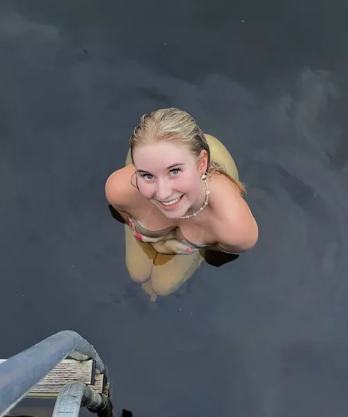 Dip in the lake (iutr) by Technical_Signal1846