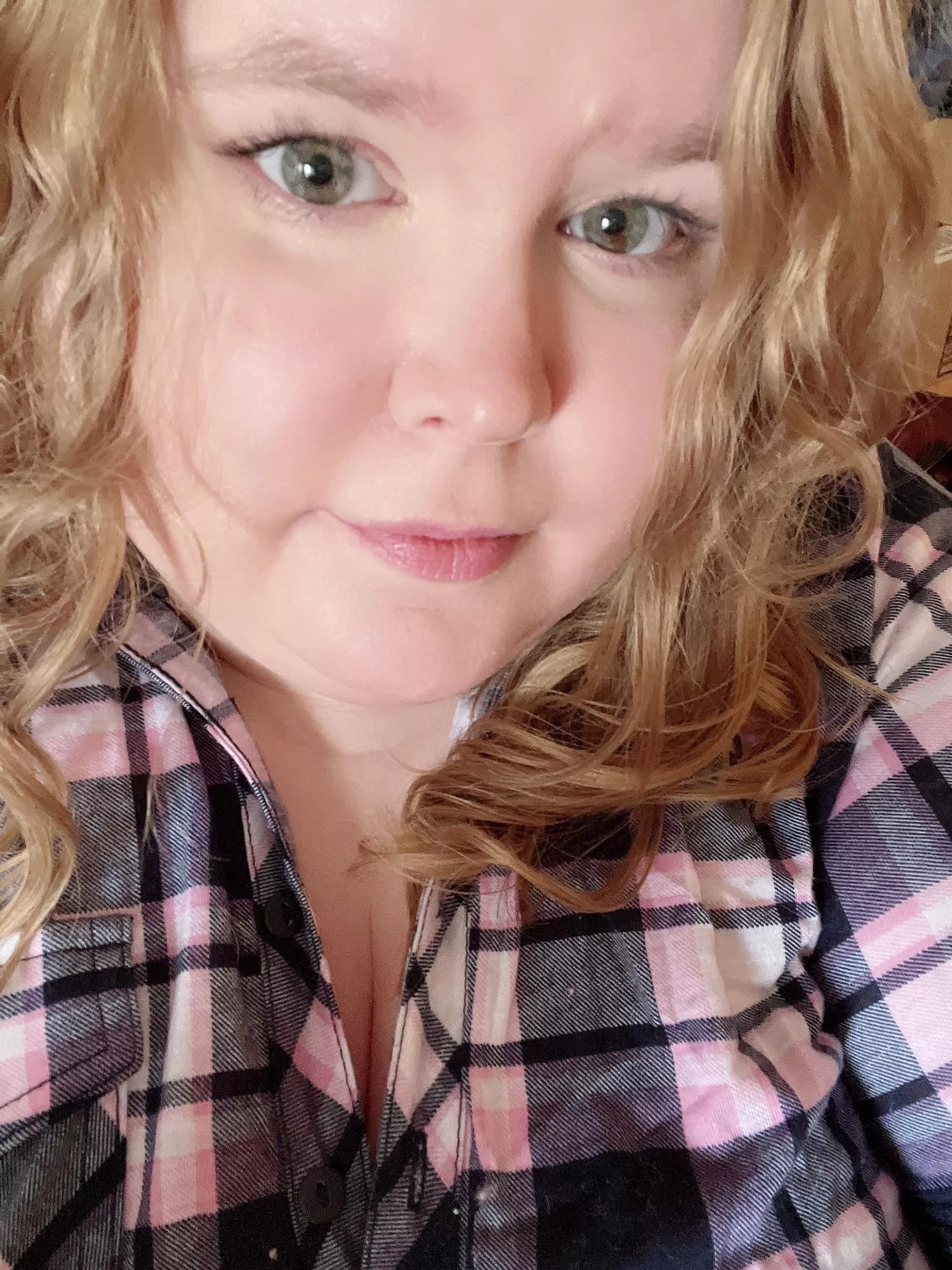 Happy Valentine’s Day posted by Lizzihart