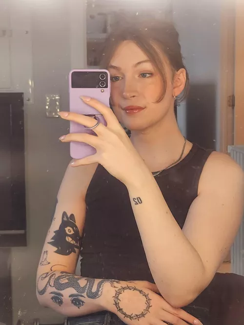 Hiya 🥰 by MissCaroline_