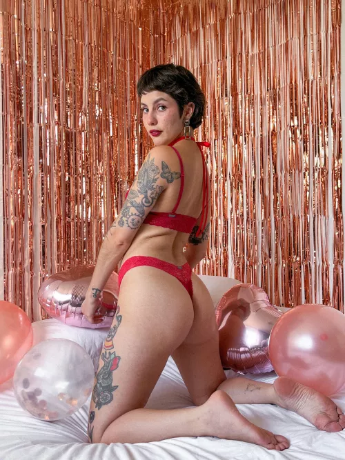 i am firstly and mostly a loverboi 💝😤 by hellosofi