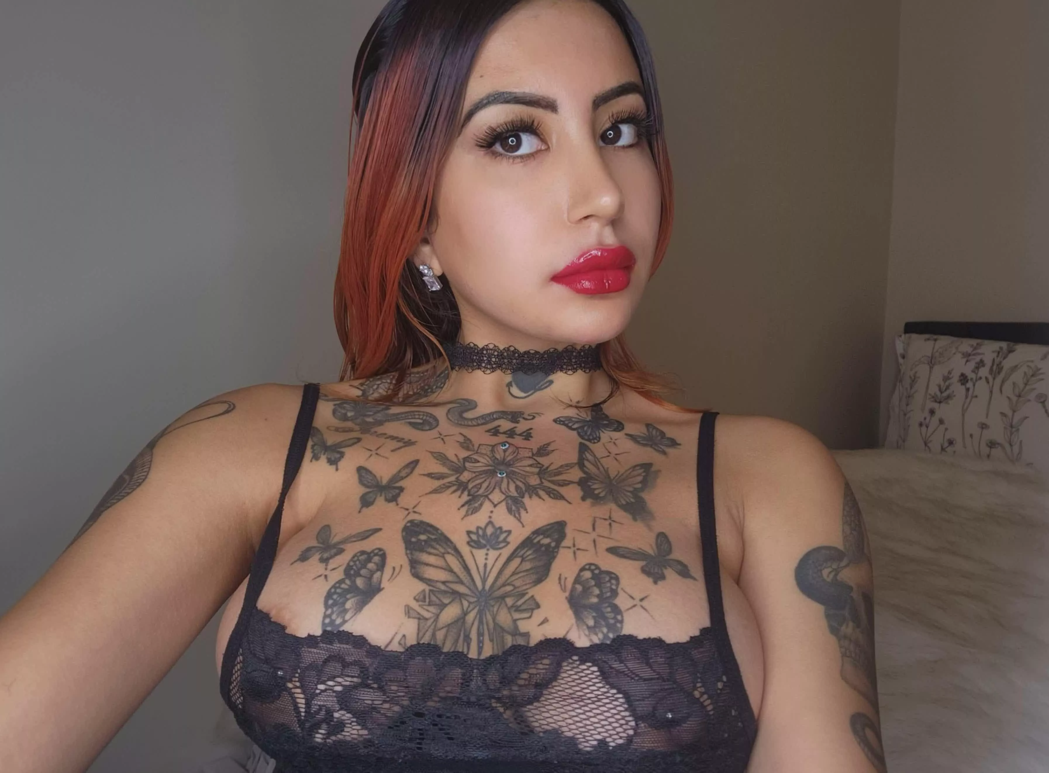 I like my choker, but your hands would look best posted by tattedgirlxo