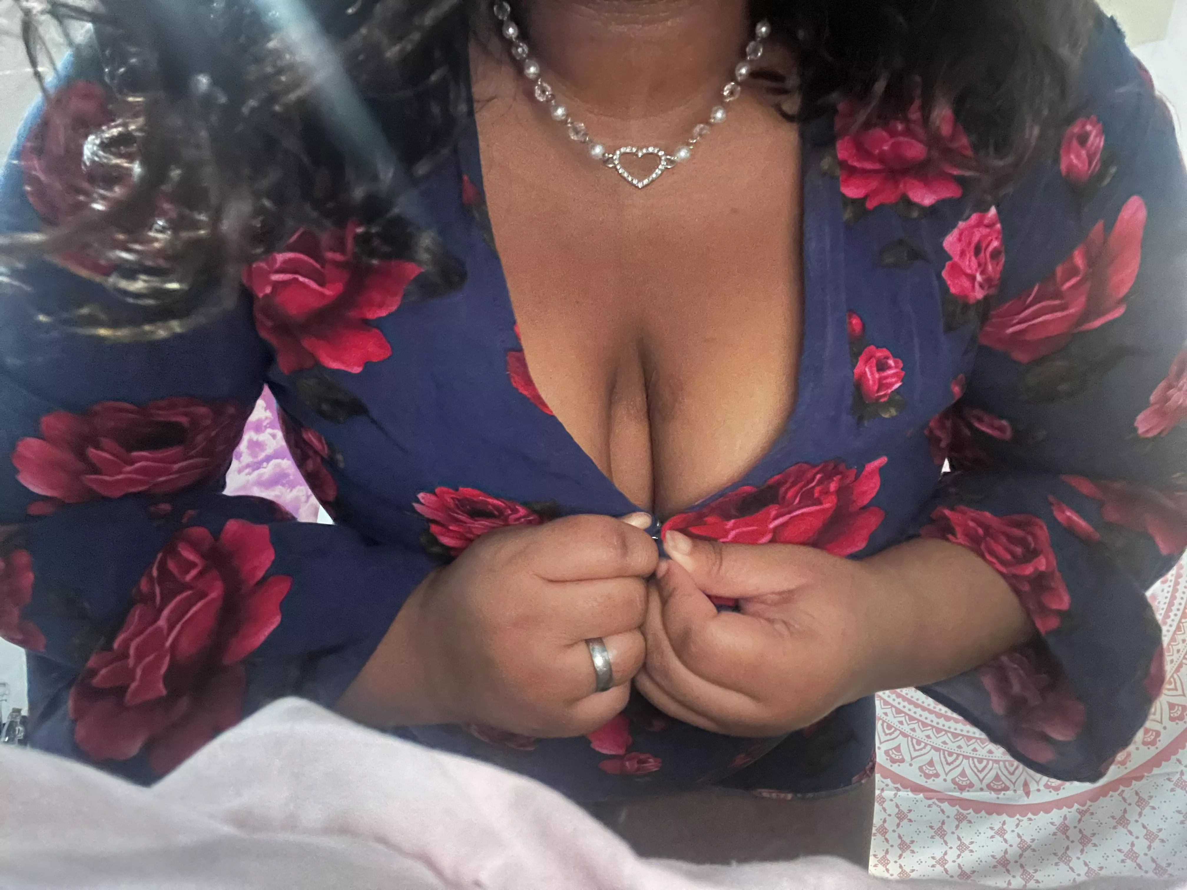 I see you staring! posted by bunniigoddess