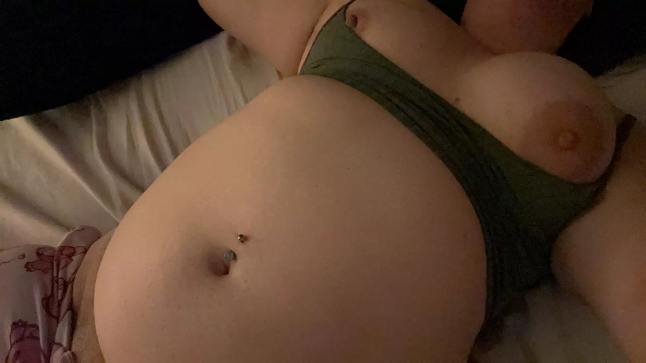 I’m super wet and horny 🥵 posted by WeedQueen0230