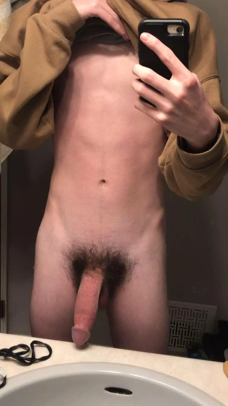 Is this a good enough view? posted by Chwi____