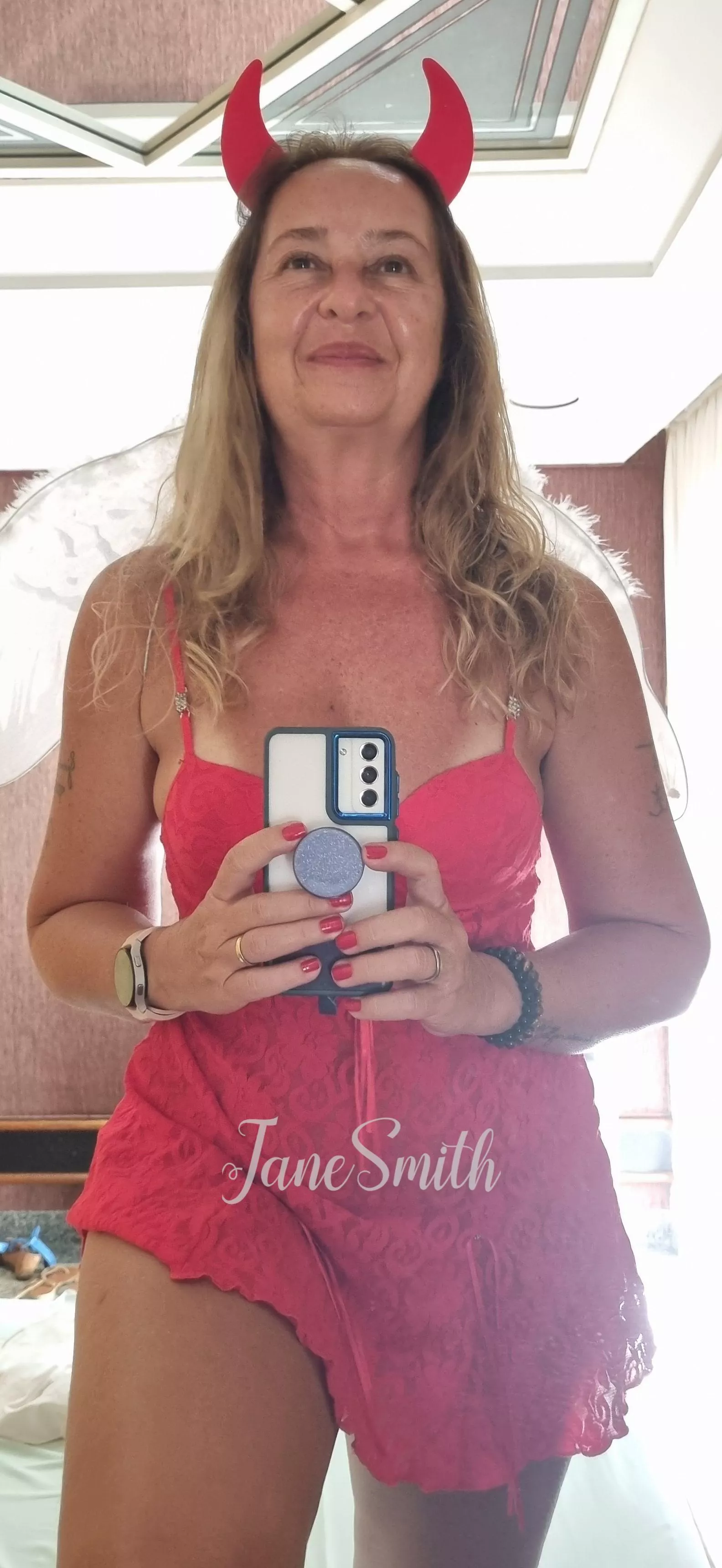 Its Carnaval in Brazil and I am ready to blow your head(52y) posted by MelVipWorld