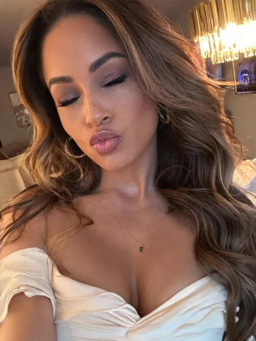 Kayla Braxton by HashiSeasin