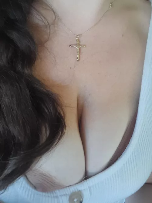 Leant forward just a little too much. 🫣 by mamasquerade