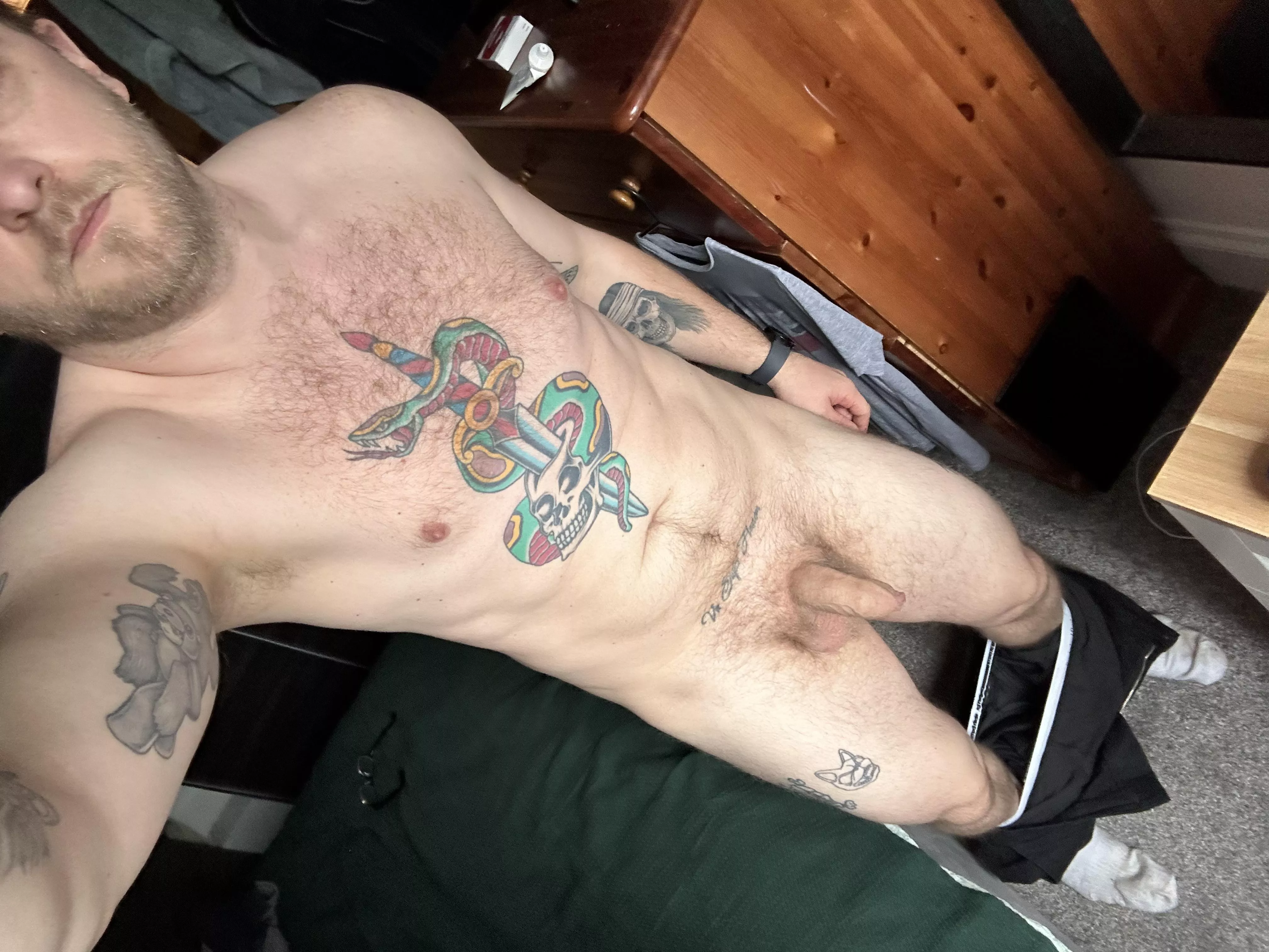 M 33 98KG 5’11. Working from home Wednesdays. posted by Ludoki99