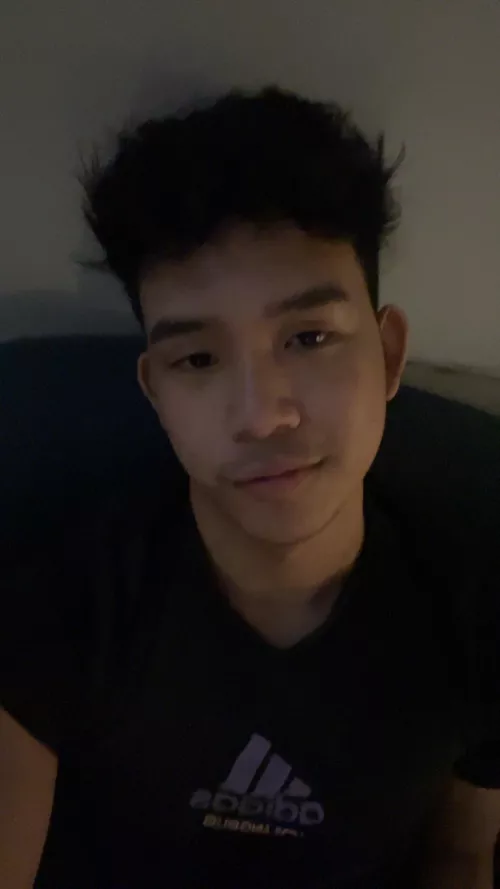 M20, never celebrated Valentines Day with anyone (No boyfriend since birth🥺), but Happy Valentines to y’all! ☺️♥️ by Time-Proof-4325