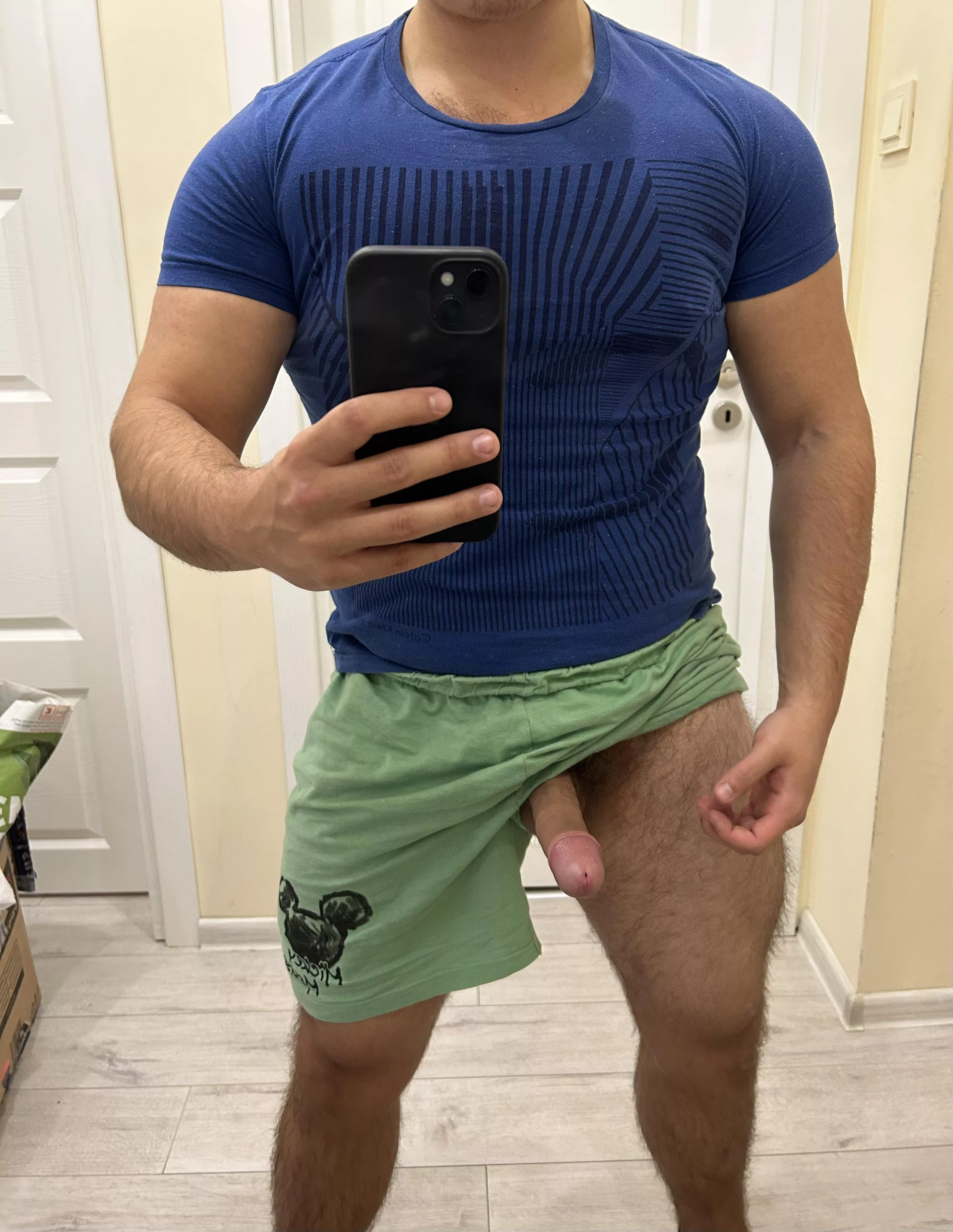 Peekaboo 😏 [20] posted by Current-Dog-905