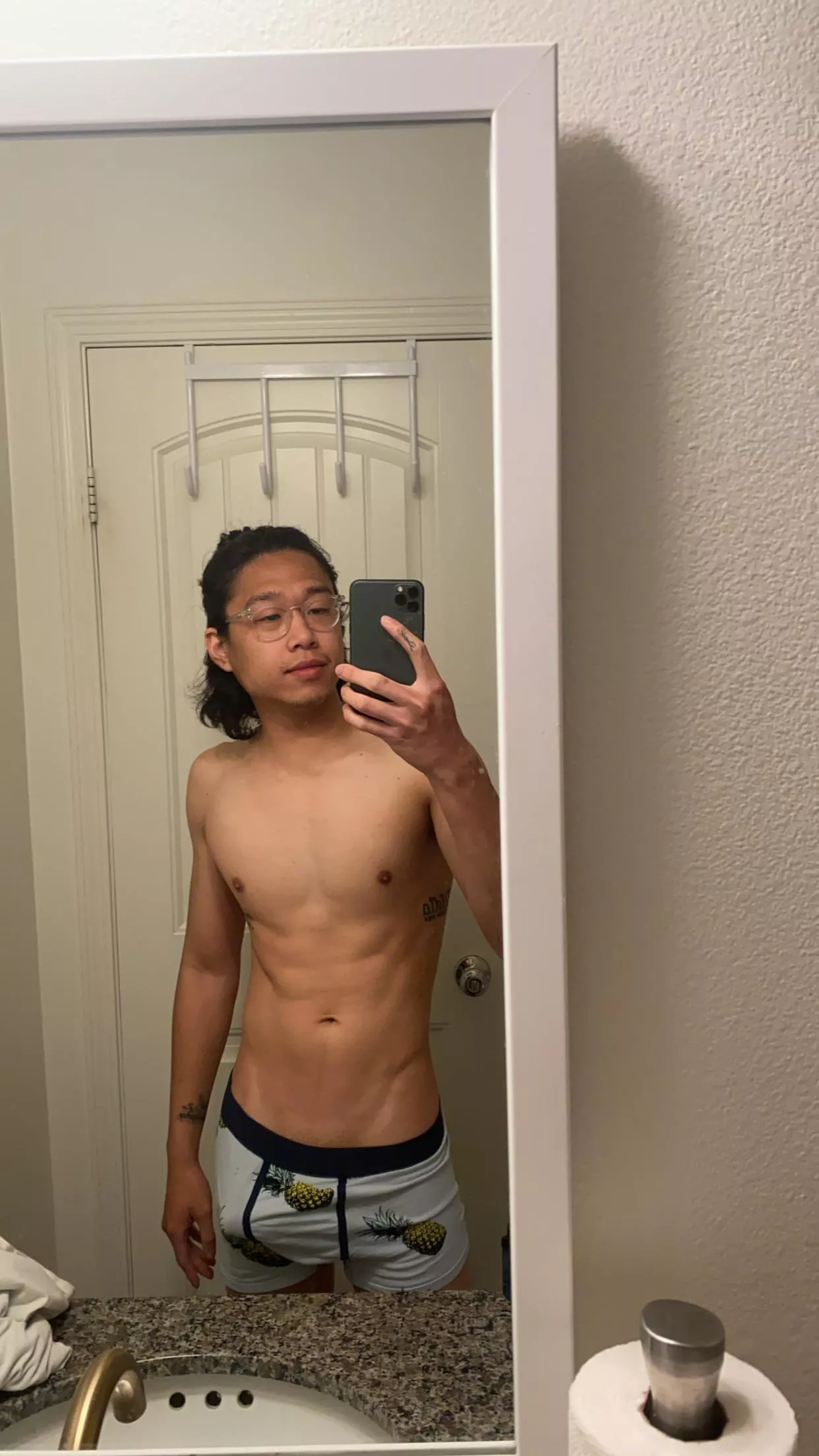 Pineapples anyone?:) posted by AtlasAmare