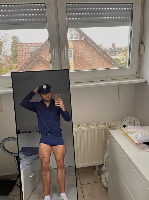 serve me by Moonshotsbenny67