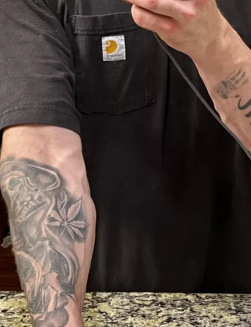 Small 🤏🏻 random forearm pump by HTXthrowawayyyy