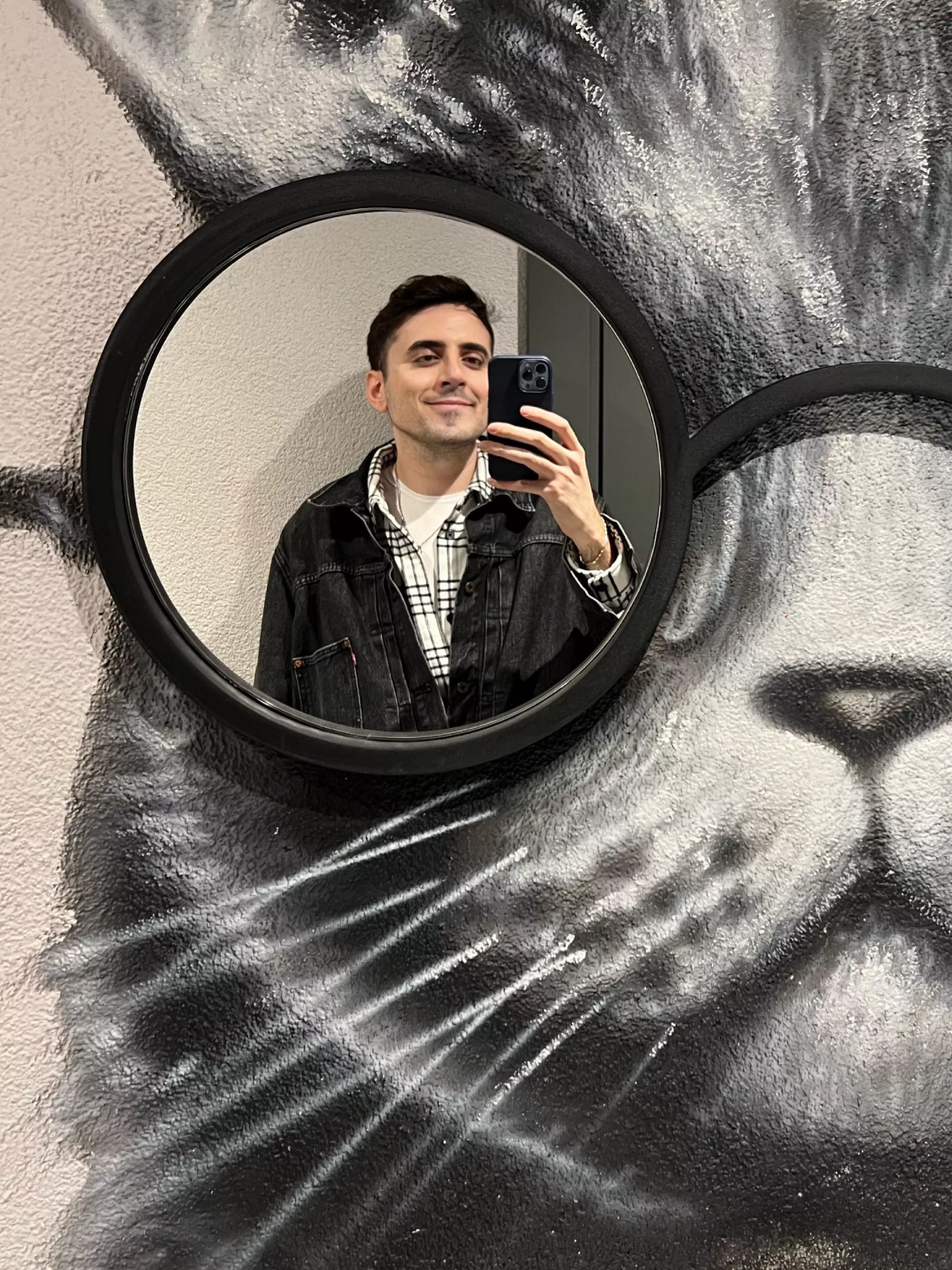 Solo on valentines day, it hurts to see all the couples lol posted by 2mtalldude