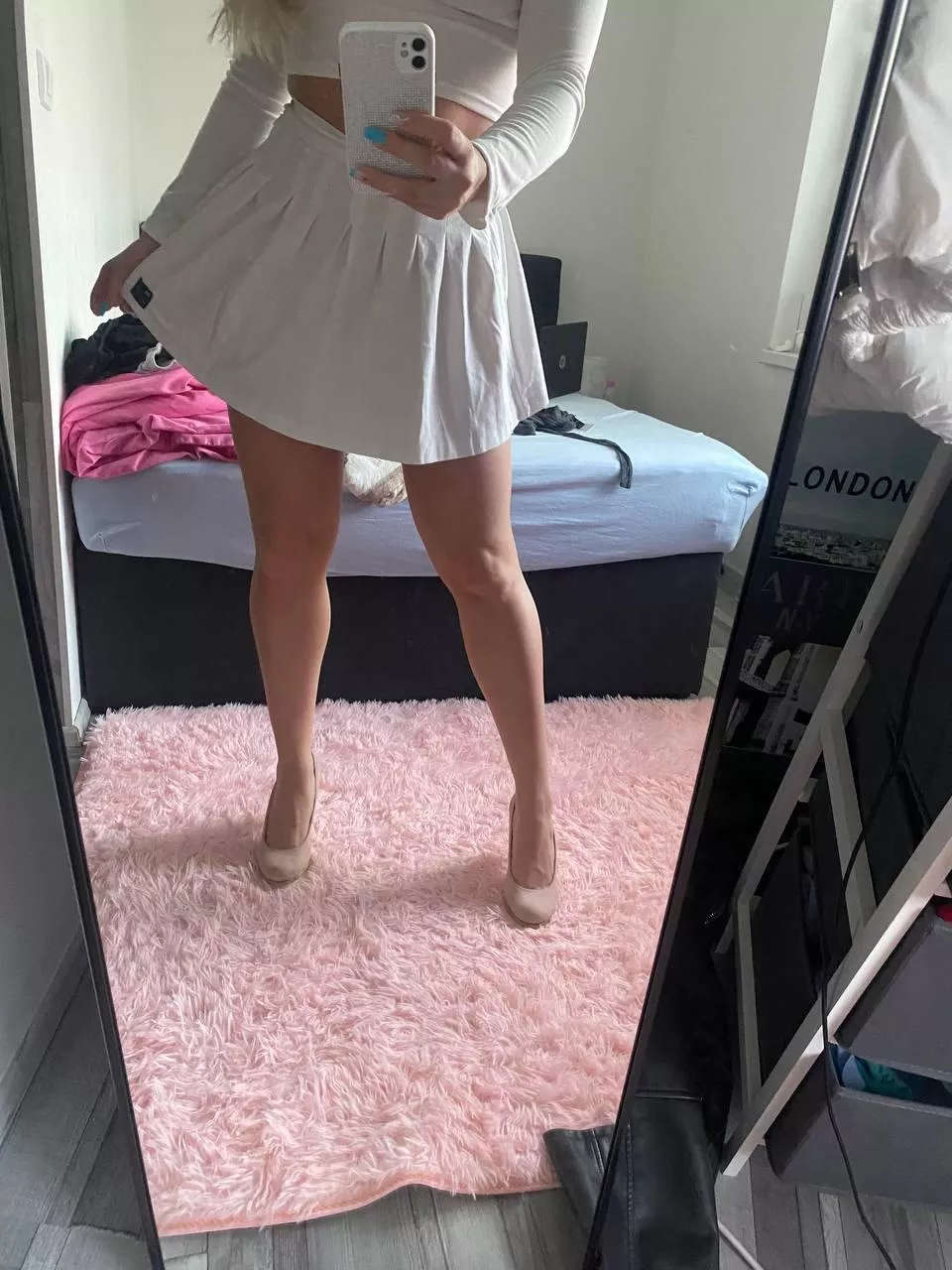 These heels make my legs sexier posted by Death_Blind252