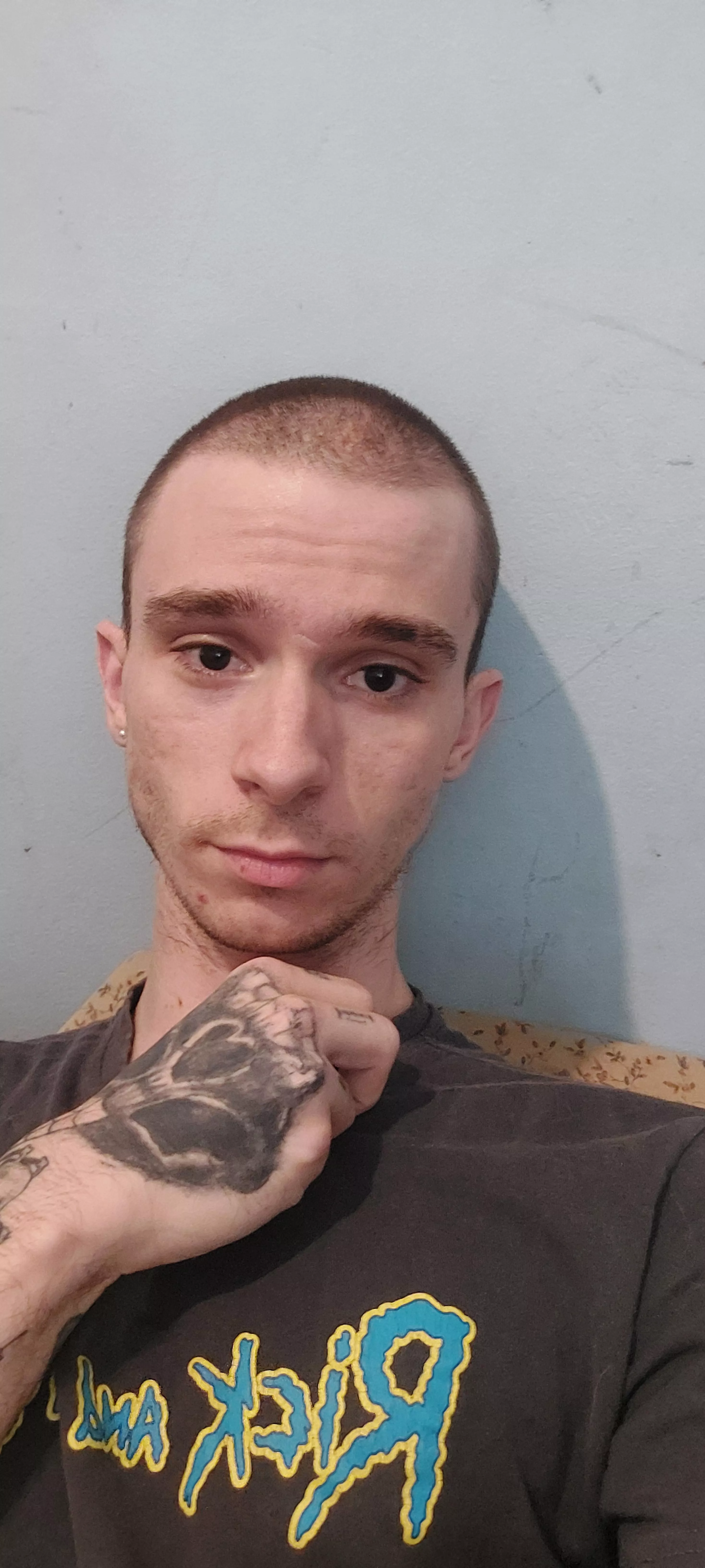 Thoughts on the buzzcut? Miss my longer hair for real lol posted by Acrobatic-Bake2084