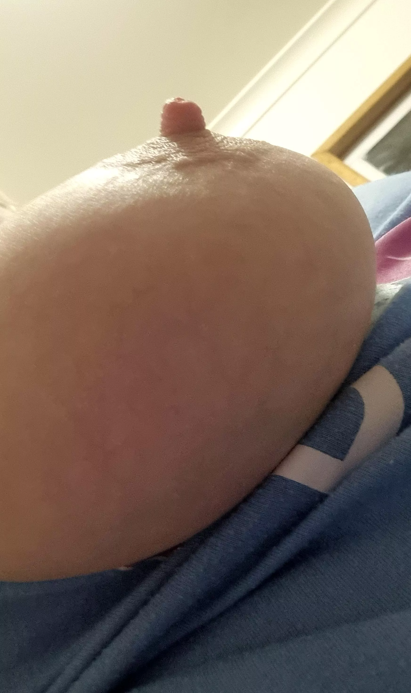 Underboob for you posted by FootQueen_22