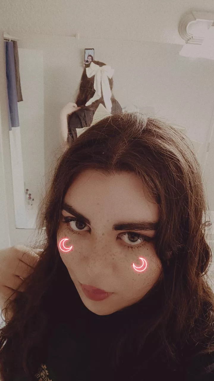 WHO NEEDS A VALENTINE??!! posted by gigifemboy