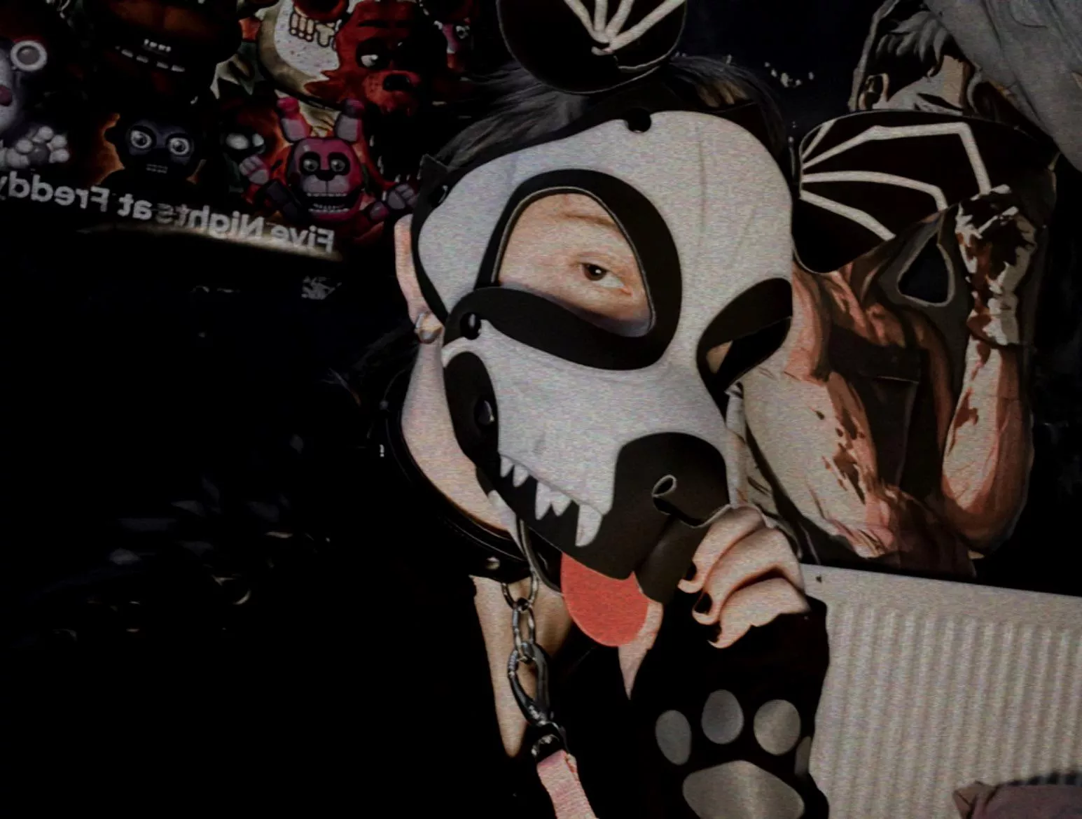 Woof woof~🩷 posted by bloodysugar_vampire