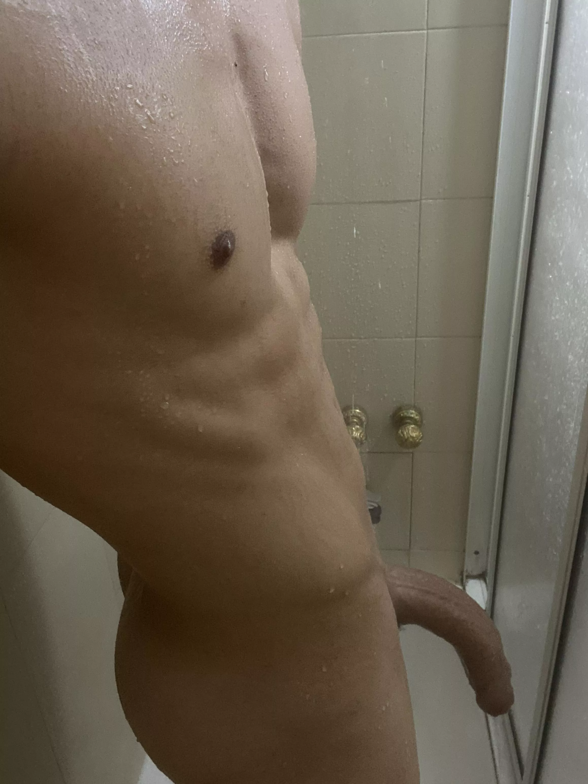 Would you drop the soap if you take a shower with me?😏 posted by temptationking