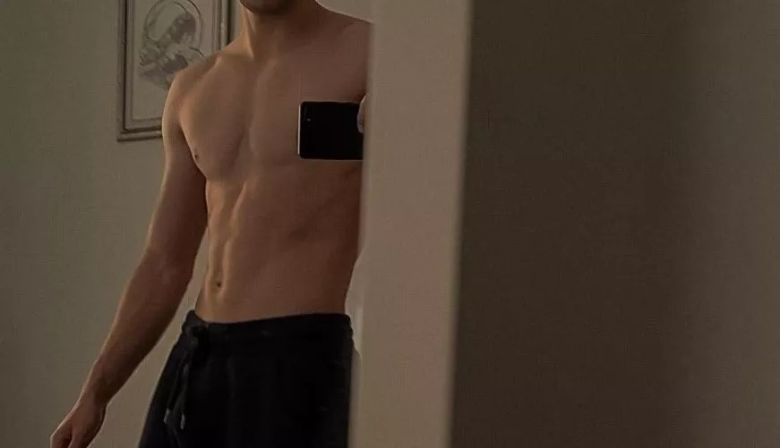 24 M CURIOUS FIT BWC. Show face and send asl first if you add. Snap me one1700 by Ok_Lengthiness_2874