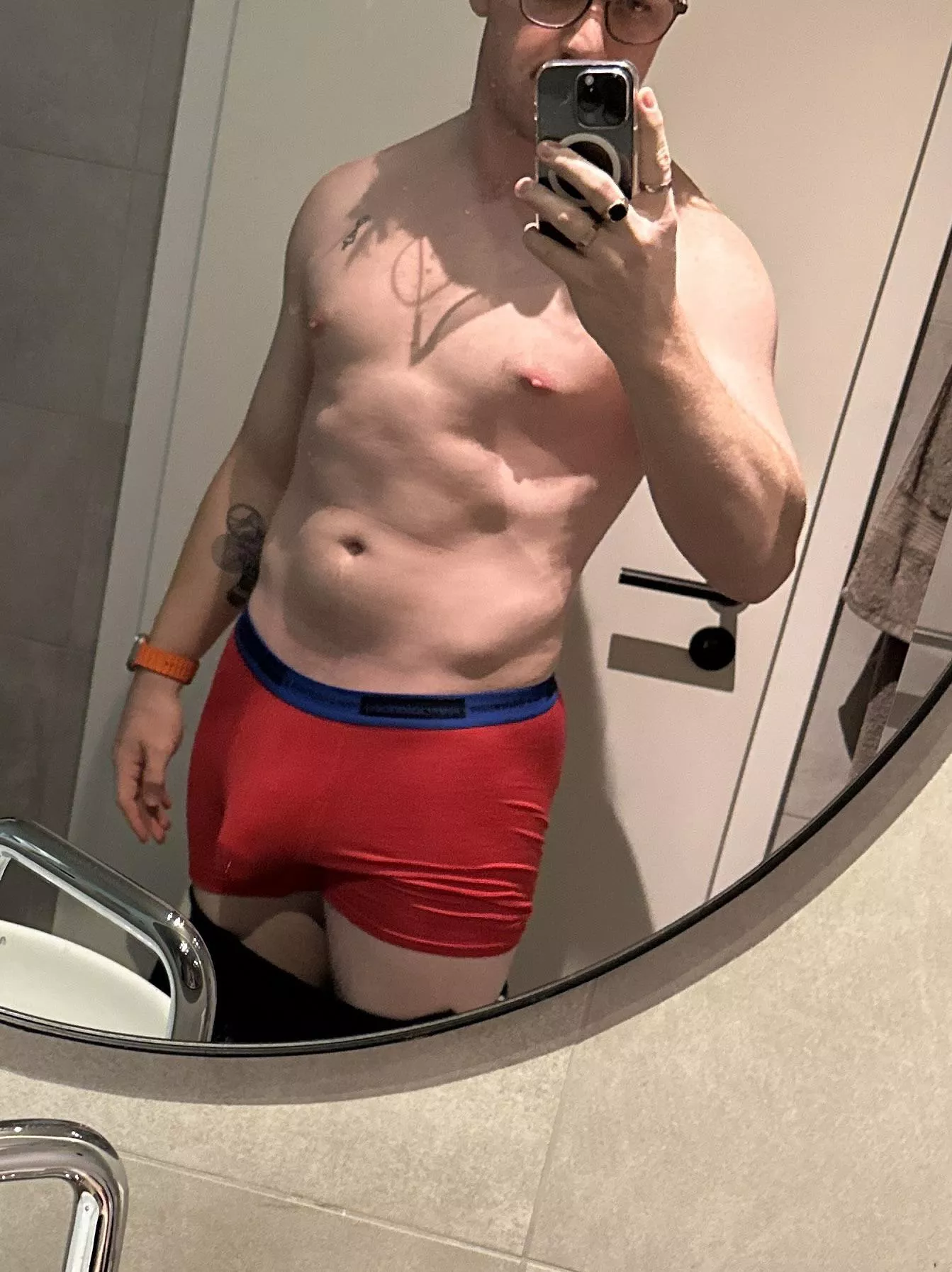 26M hopping to find some interesting friends. posted by Jaded-Journalist-827