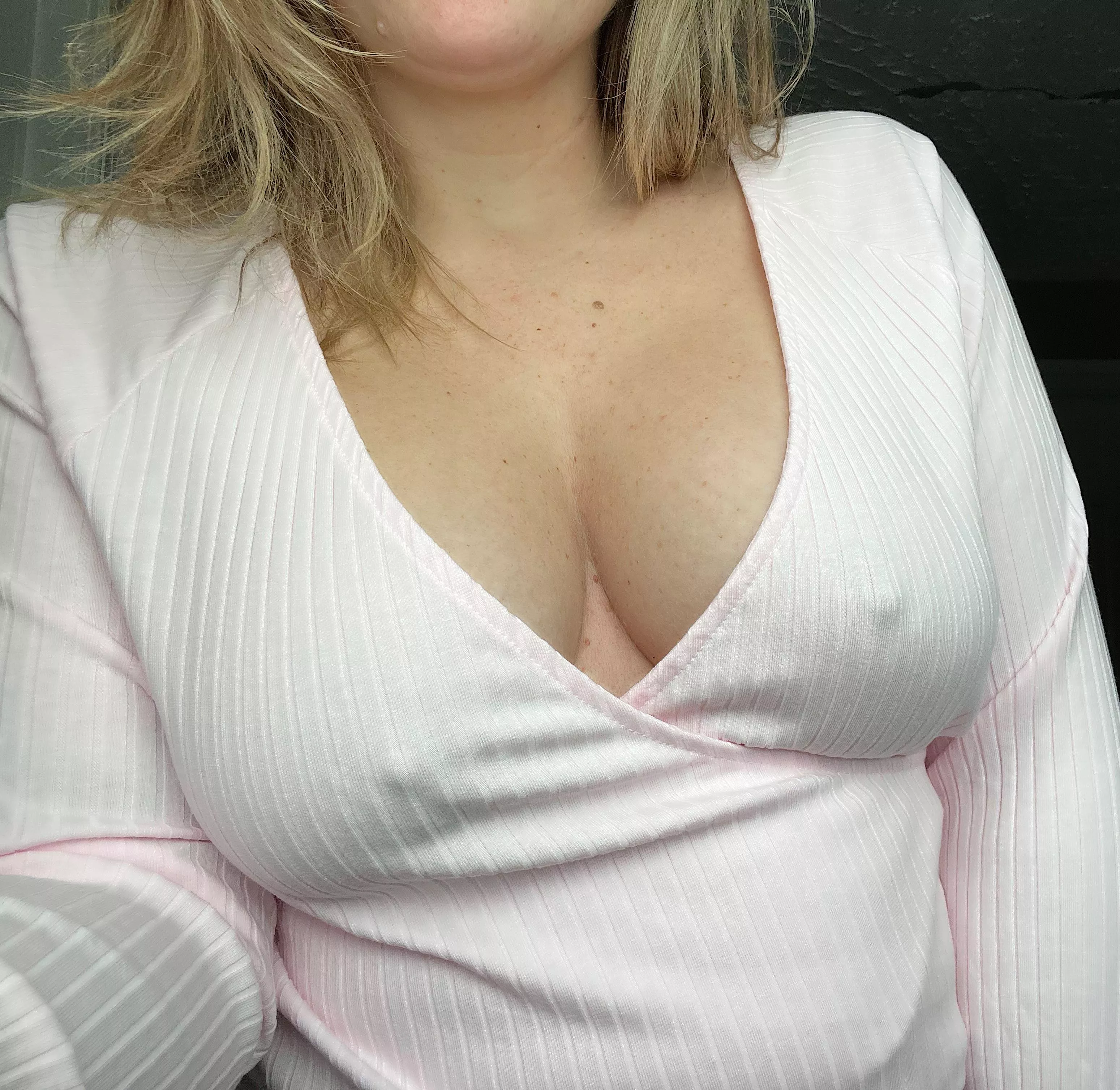 💕A great day to be bra free 💕 posted by Flirtythirty86