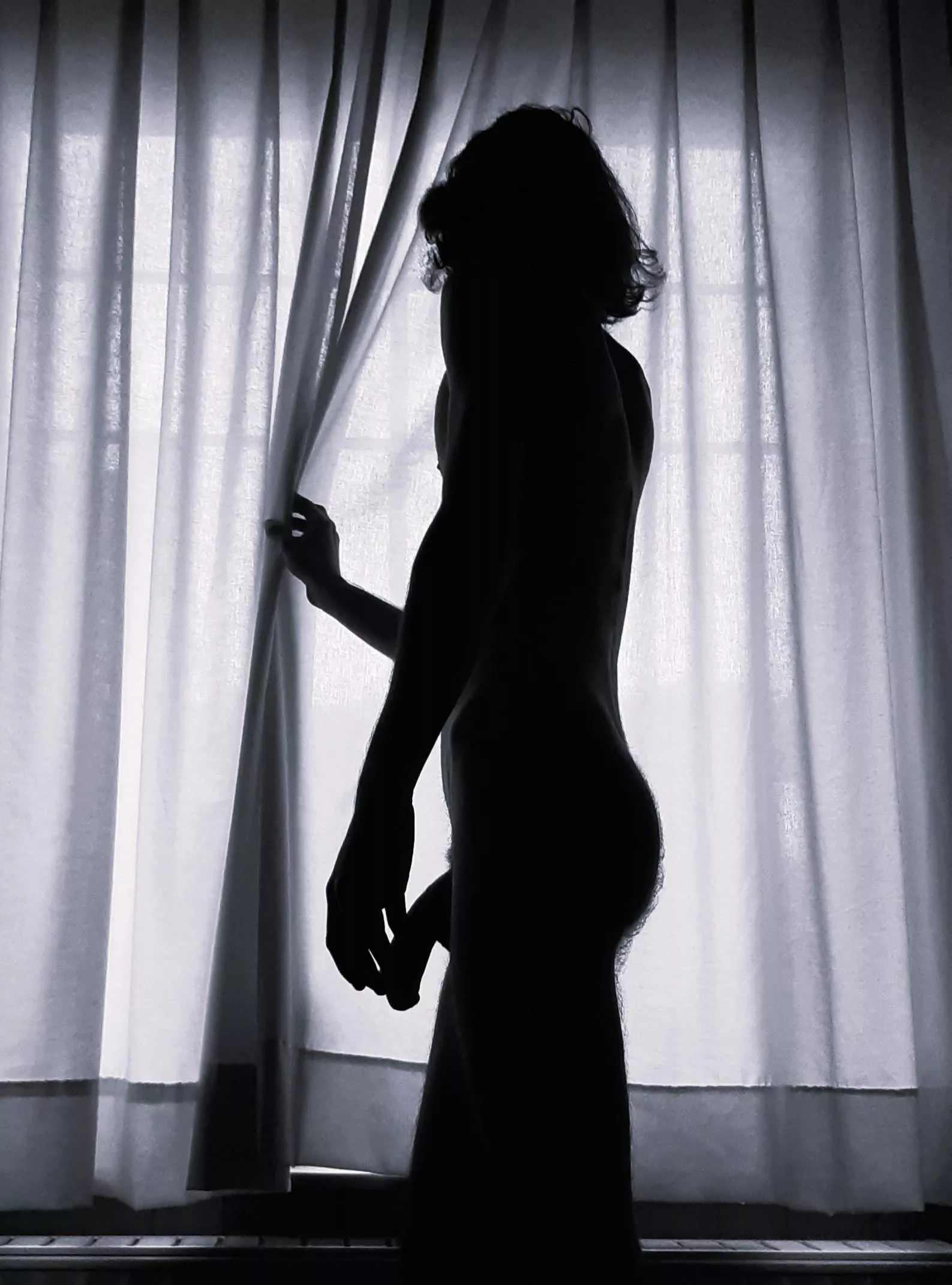 A peek... posted by Therite0fspring