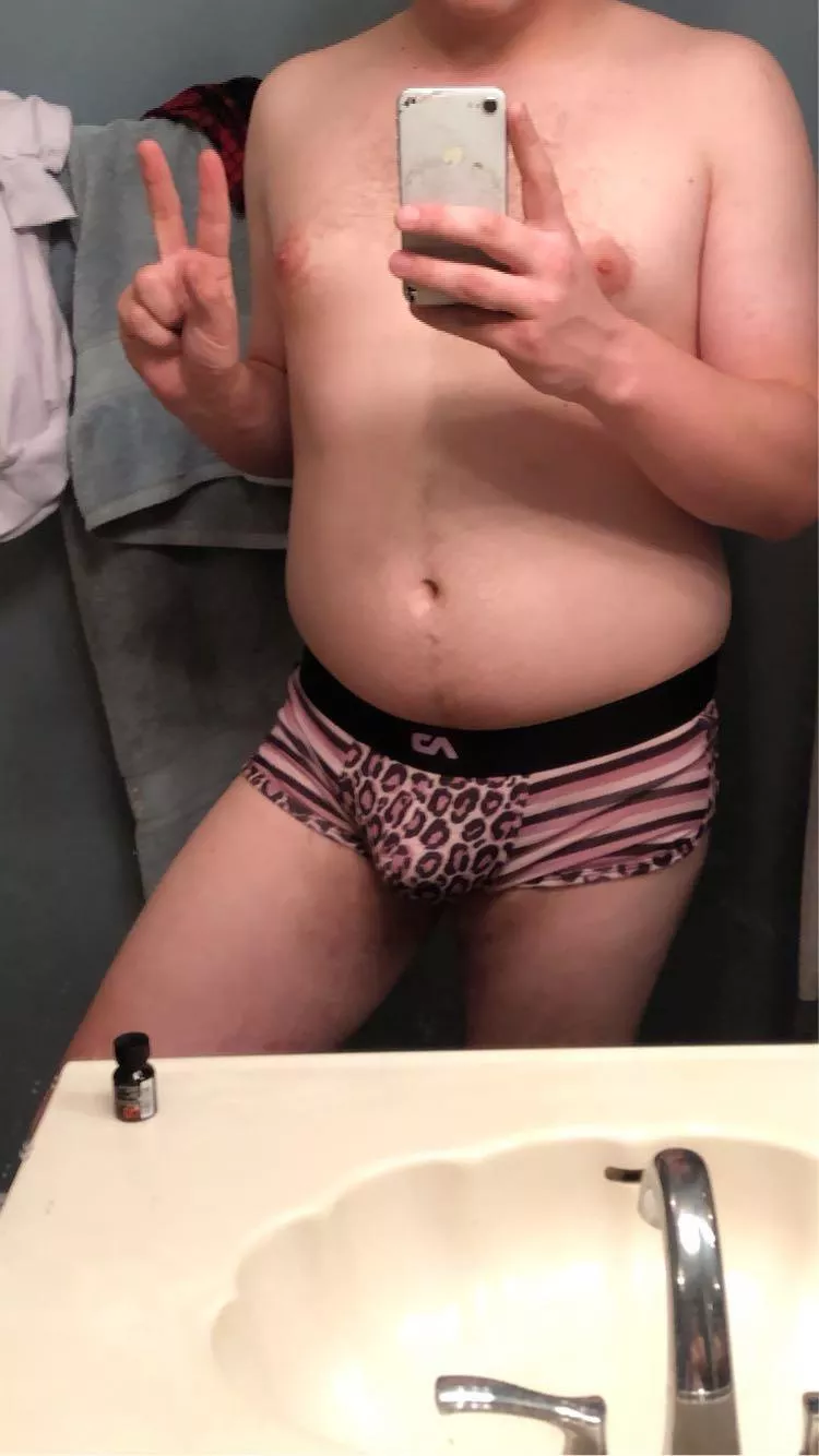 Anybody wanting to be my Valentine? posted by adorablegap434