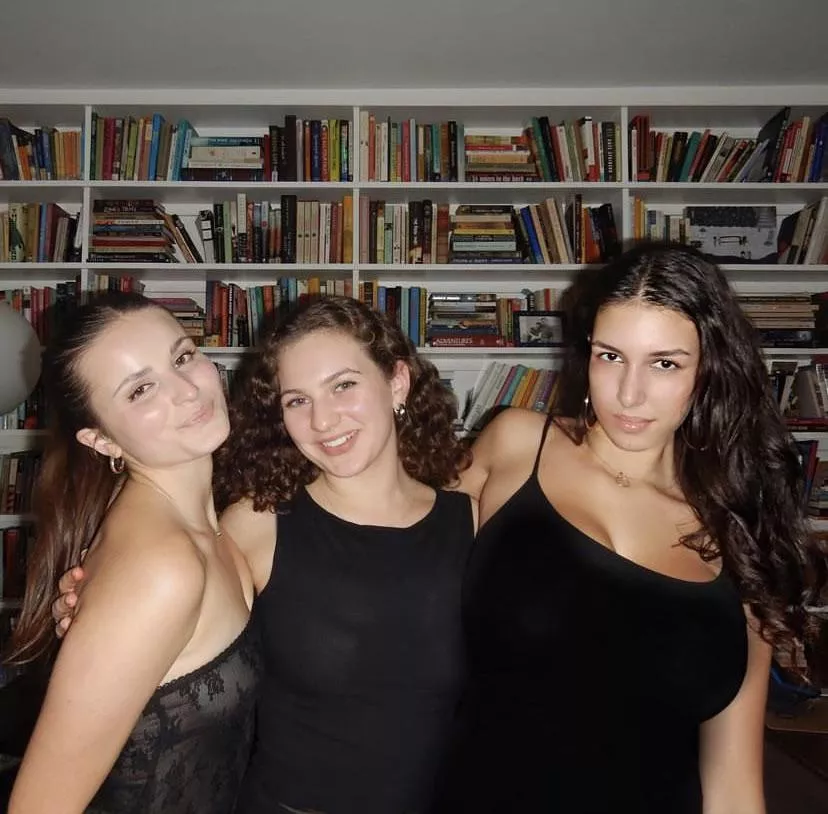 Black posted by Manous1