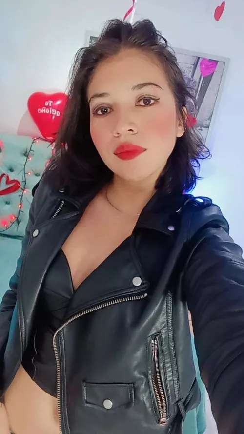 CB: [lina_bedoya] 💕You are my favorite lover! and the #master of my #orgasm! control my #lush or #domi and make me #moan! by Lina_bedoya