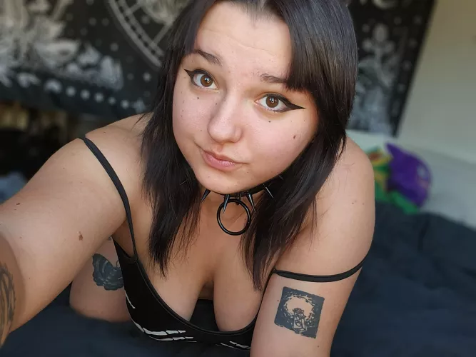 goth girls have a very special taste <3 by anya_ange