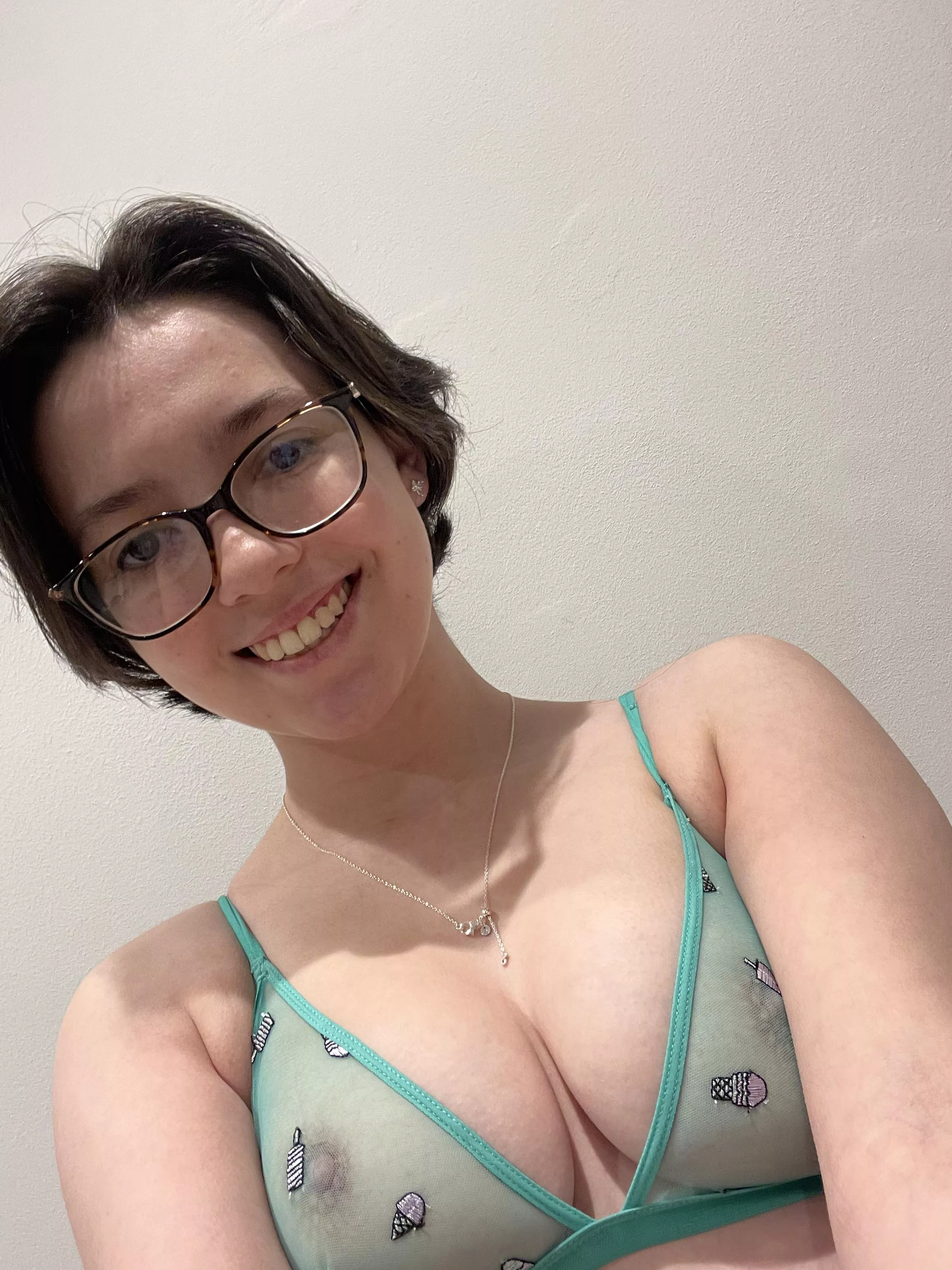 Happy Valentine’s Day 🤍 posted by nickandjasper