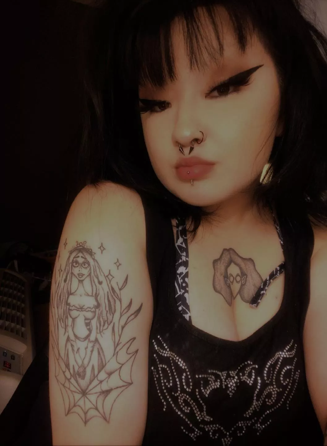 happy valentine’s day 💌 posted by g0thmxlf