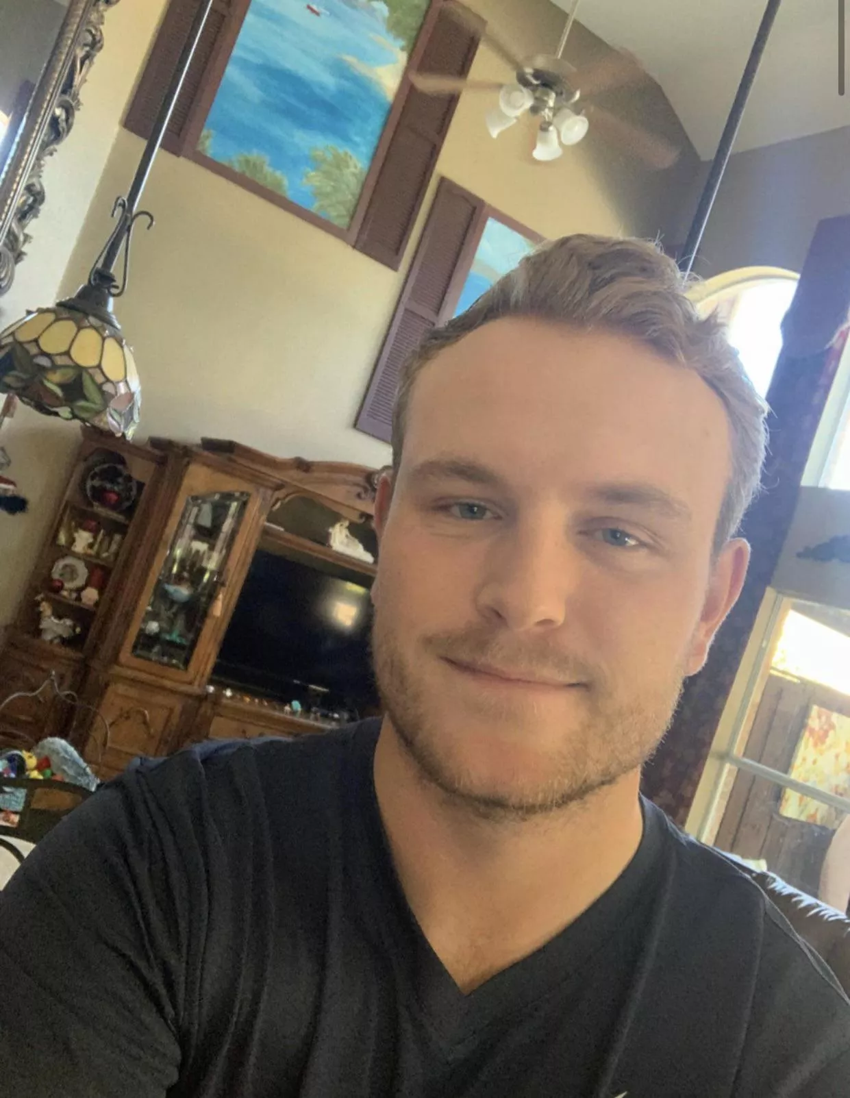 Hey bros, happy Valentine’s Day! posted by Shoddy-Structure-157