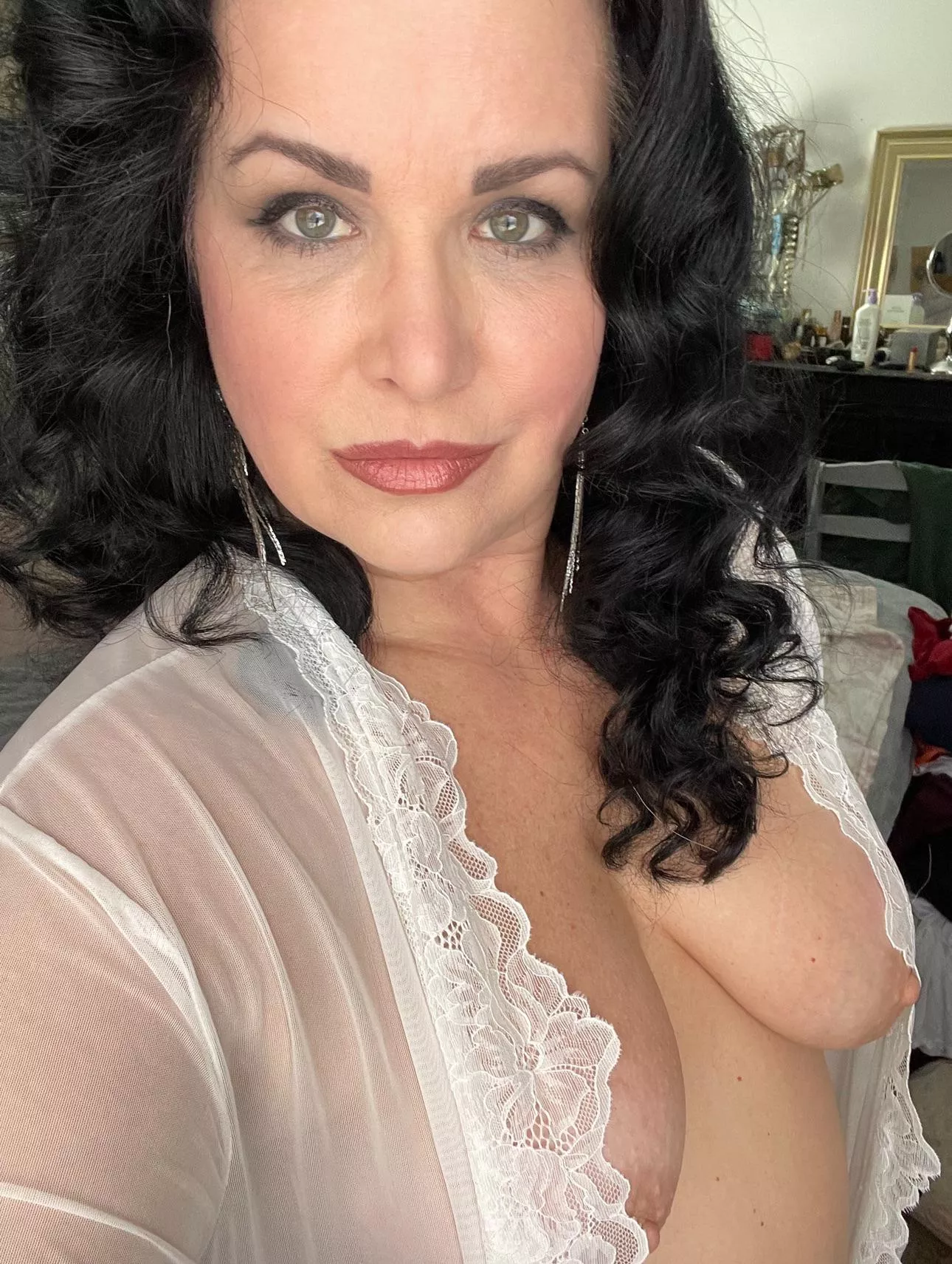 I have a lot of Valentine’s love to give…f57 posted by MILF-Southern