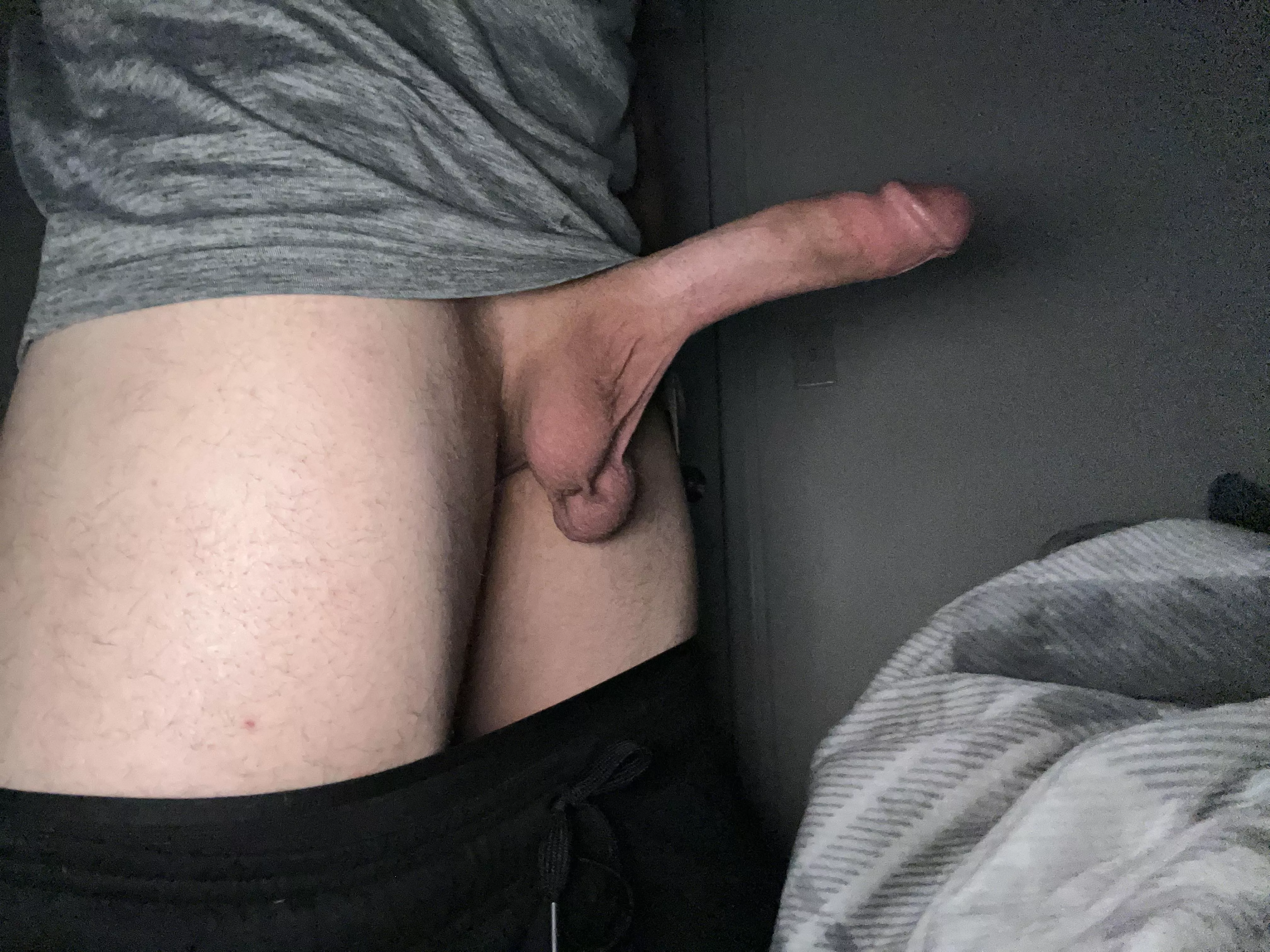 I need a bottom to ride me posted by DifficultyDry9211