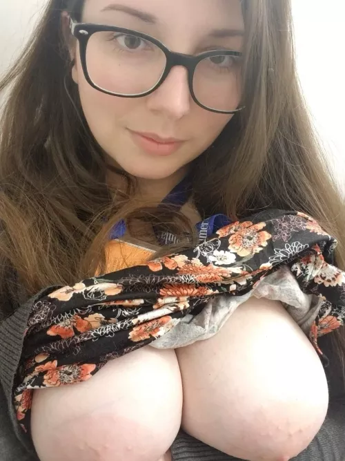 I'm getting addicted to the tributes y'all are sending of me 🤤 by softandtasty