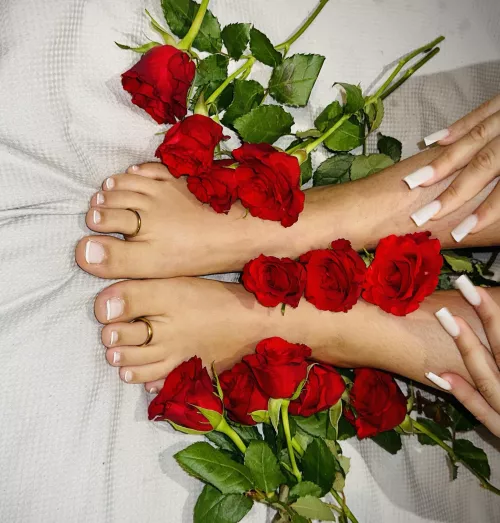 Im new here, are my feet pretty enough?🥰 by Cute_Cloud95