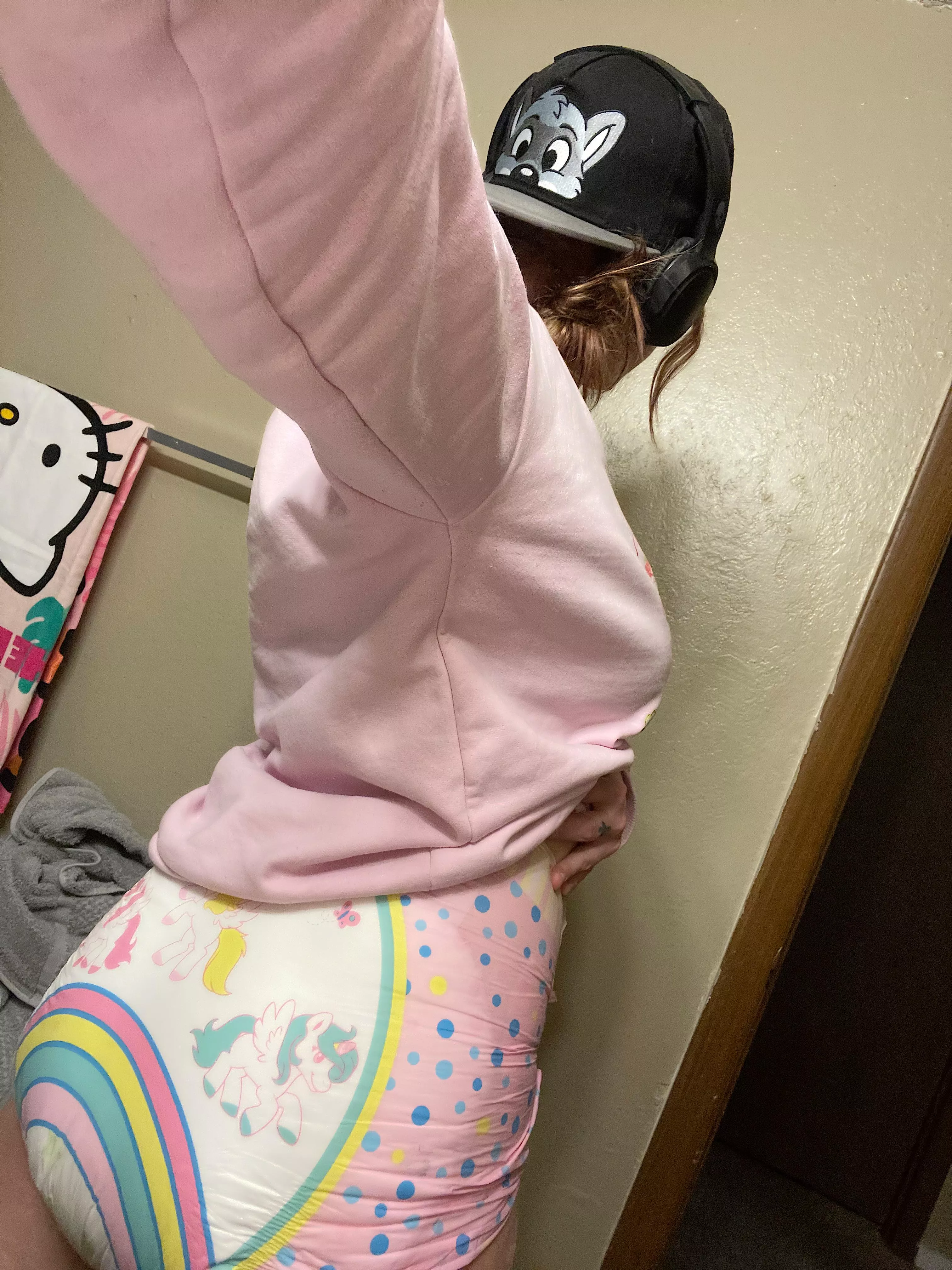 Long time no see! how was your Valentine’s Day?💗 posted by stwbrycreampie