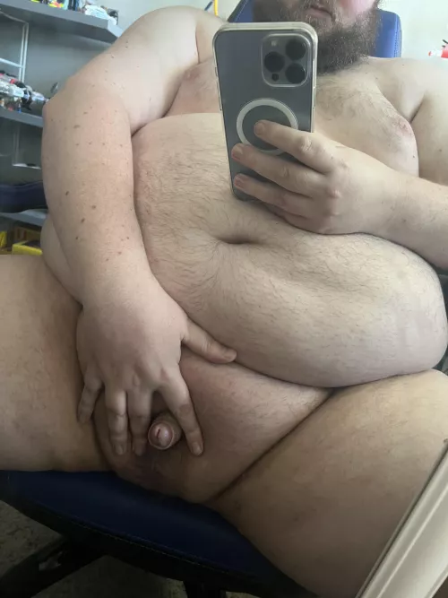 Love getting to work from home (25m, DMs open) by Lumpy_Tumbleweed4565