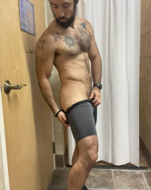 (M) my sweaty boxers would look better in your floor by milessteele_420