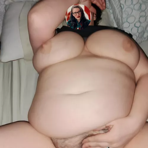 My wife really doesn't think she has an amazing body😬 by Spekter-117